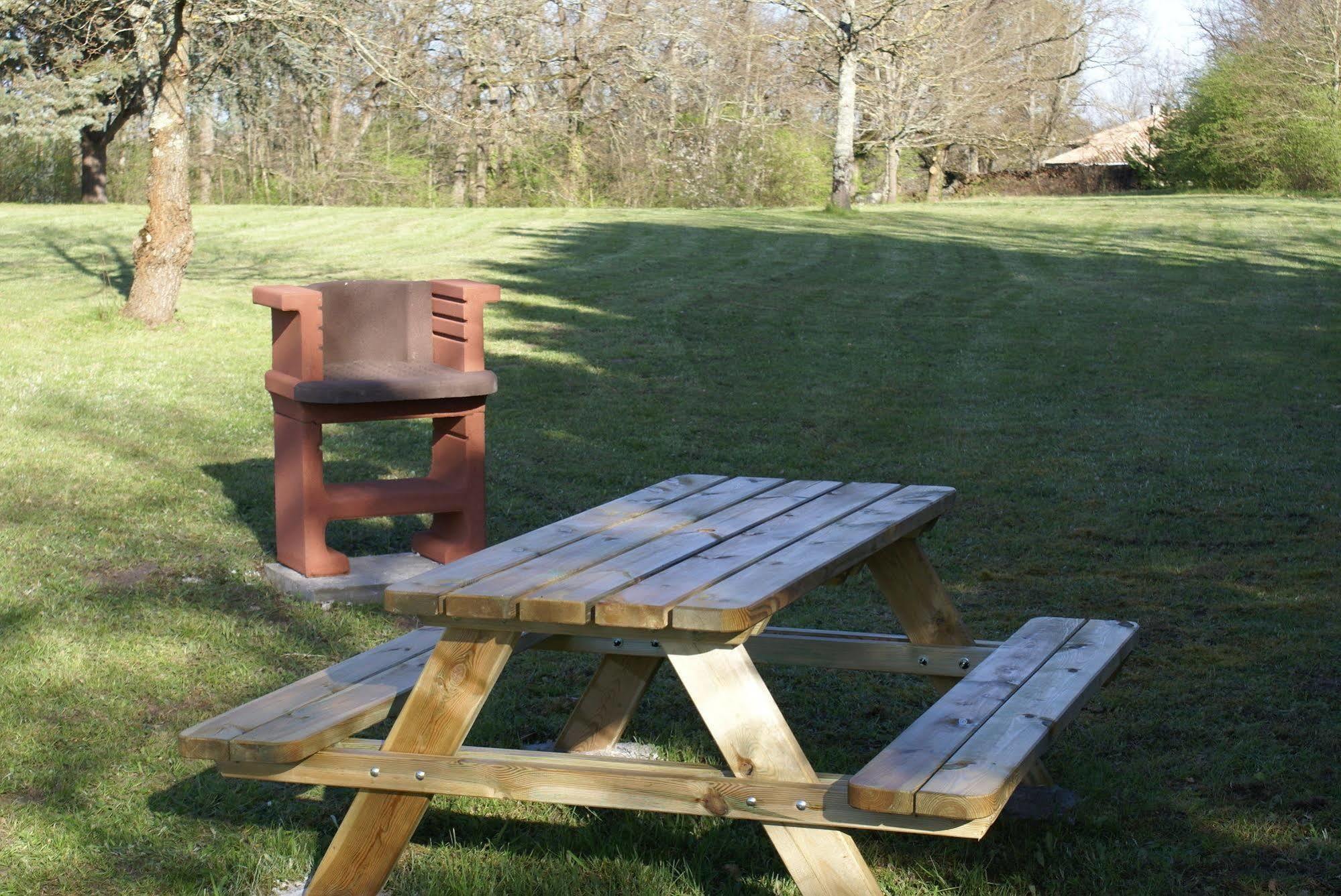 La Forestiere Monclar-de-Quercy Ngoại thất bức ảnh